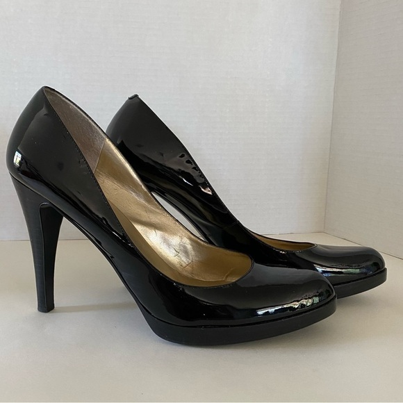 Vintage Guess Black Patent Leather Platform Pumps in Size 10 - Picture 3 of 11